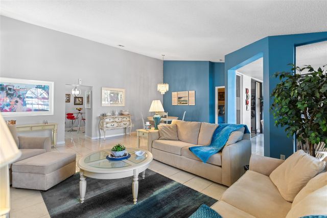 5379 Verona Drive E, Boynton Beach, FL 33437