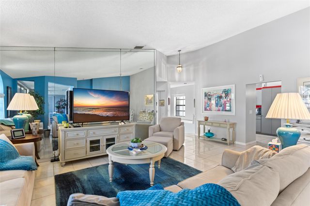 5379 Verona Drive E, Boynton Beach, FL 33437