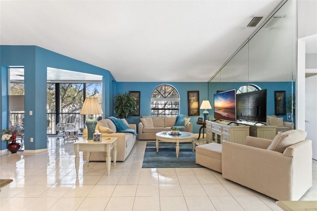 5379 Verona Drive E, Boynton Beach, FL 33437