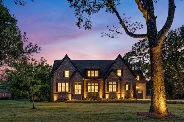 1505 Puryear Pl, Brentwood, TN 37027