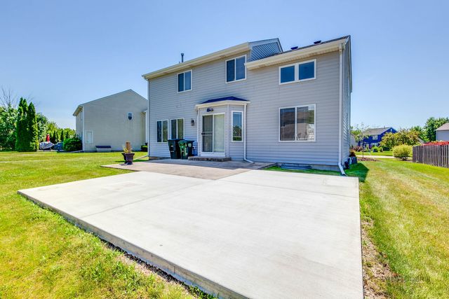441 Barn Swallow Drive, Lindenhurst, IL 60046