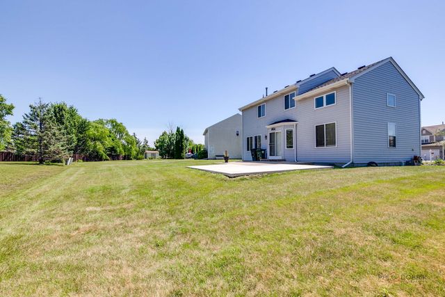 441 Barn Swallow Drive, Lindenhurst, IL 60046