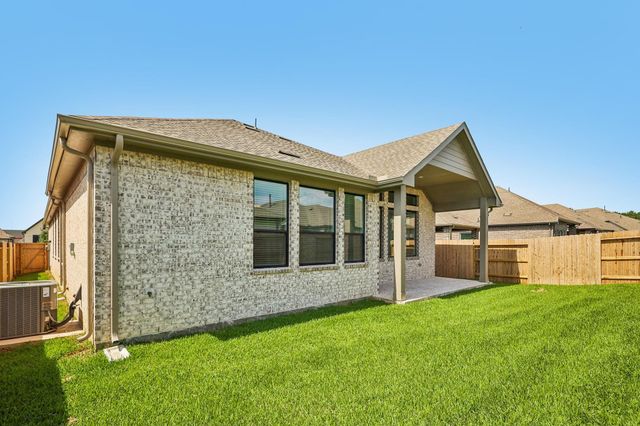 2327 Garden Arbor, Tomball, TX 77375