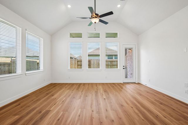 2327 Garden Arbor, Tomball, TX 77375