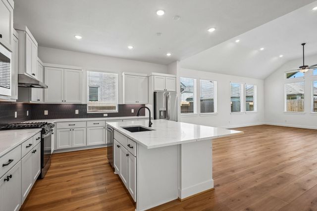 2327 Garden Arbor, Tomball, TX 77375