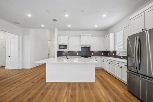 2327 Garden Arbor, Tomball, TX 77375
