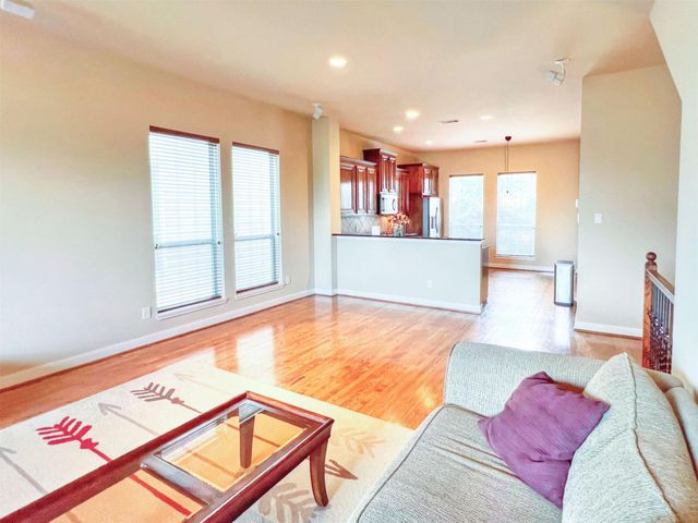 2325 Hutchins Street Street, Houston, TX 77004