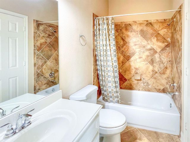 2325 Hutchins Street Street, Houston, TX 77004