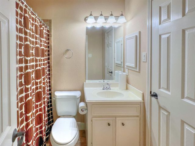 2325 Hutchins Street Street, Houston, TX 77004