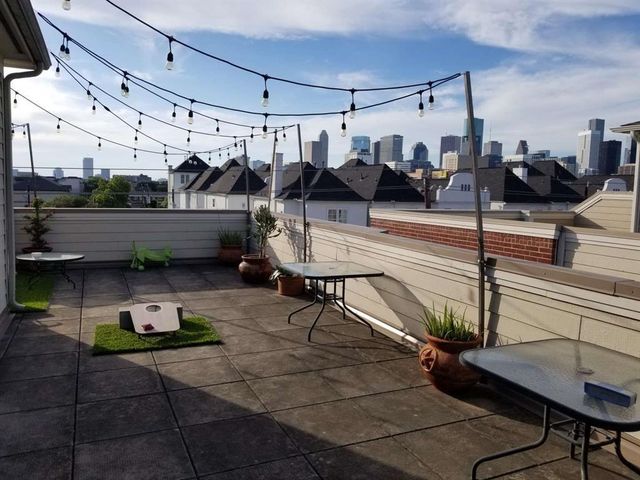 2325 Hutchins Street Street, Houston, TX 77004