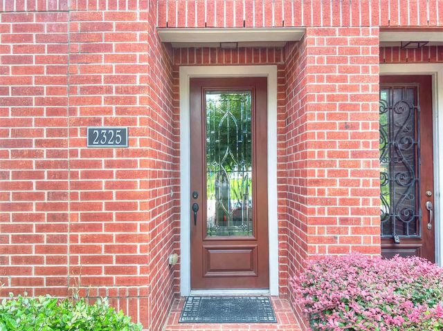 2325 Hutchins Street Street, Houston, TX 77004