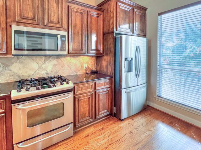 2325 Hutchins Street Street, Houston, TX 77004