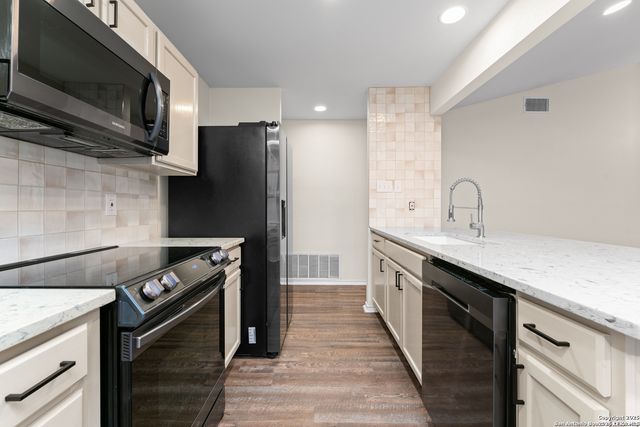 2278 KNIGHTS WOOD, San Antonio, TX 78231