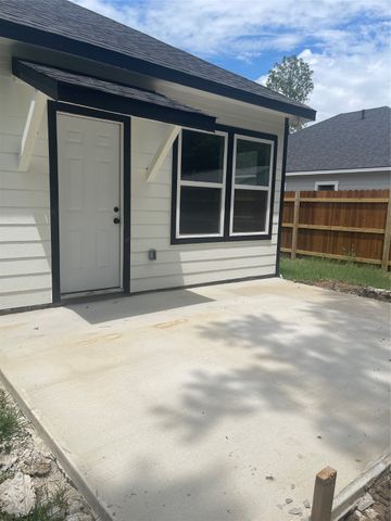 1520 Harris Street, Gainesville, TX 76240