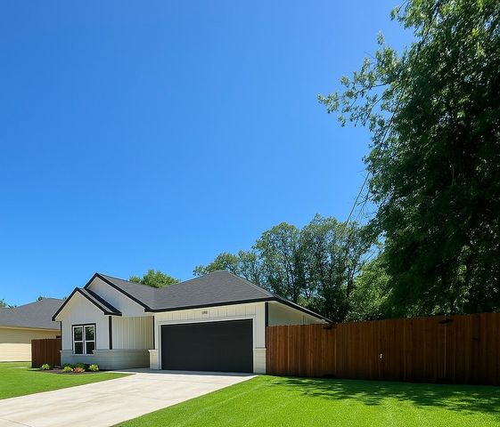 1520 Harris Street, Gainesville, TX 76240