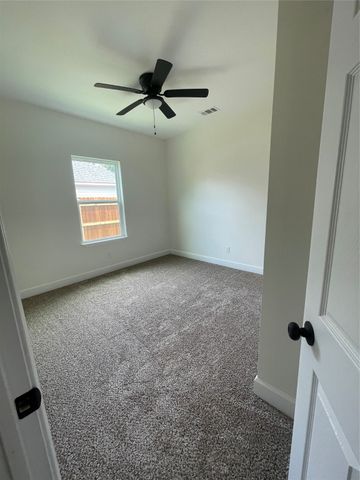 1520 Harris Street, Gainesville, TX 76240