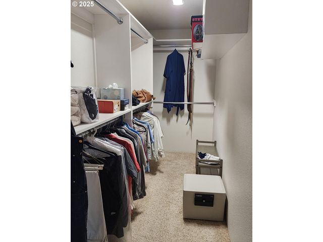 3413 WILD RIVER Dr, Roseburg, OR 97470