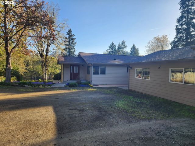 3413 WILD RIVER Dr, Roseburg, OR 97470