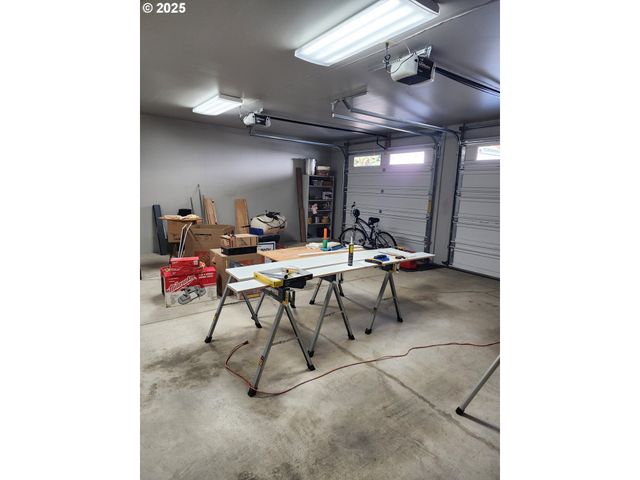 3413 WILD RIVER Dr, Roseburg, OR 97470