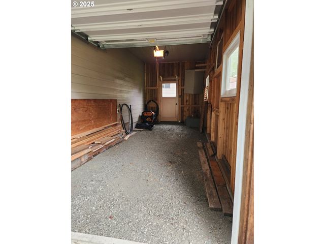 3413 WILD RIVER Dr, Roseburg, OR 97470