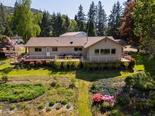 3413 WILD RIVER Dr, Roseburg, OR 97470
