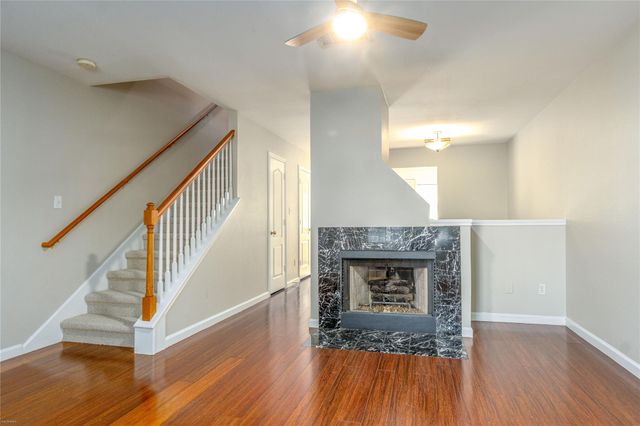 11901 Swearingen DR 104, Austin, TX 78758