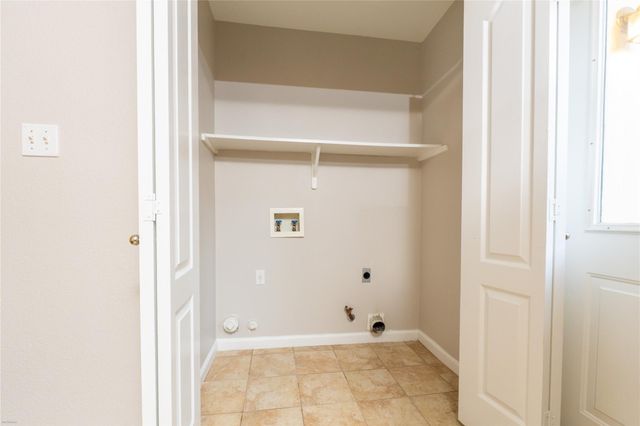 11901 Swearingen DR 104, Austin, TX 78758