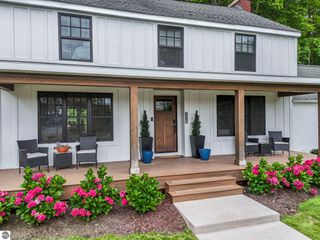 7320 Peninsula Drive, Traverse City, MI 49686