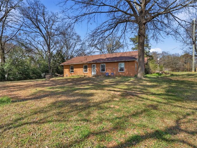 615 Quitman Street, Pittsburg, TX 75686