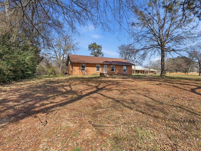 615 Quitman Street, Pittsburg, TX 75686
