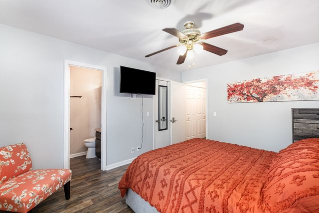 806 Charlie Pl, Nashville, TN 37207