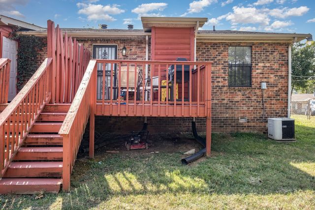 806 Charlie Pl, Nashville, TN 37207