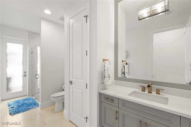 1806 Maywood CT, Marco Island, FL 34145