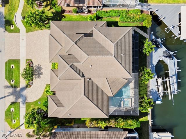 1806 Maywood CT, Marco Island, FL 34145