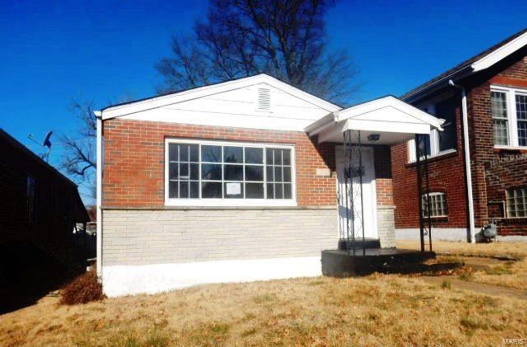 5965 Summit Place, St Louis, MO 63147