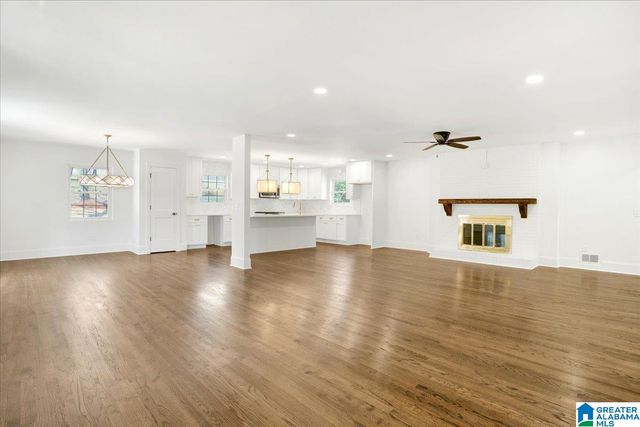 534 LINDEN STREET, Trussville, AL 35173