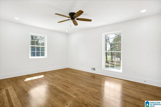 534 LINDEN STREET, Trussville, AL 35173