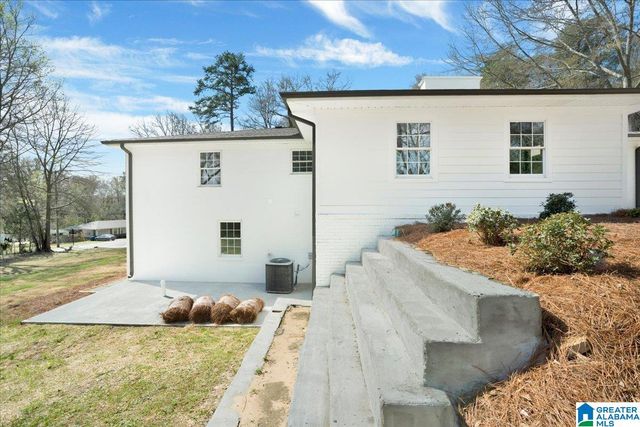 534 LINDEN STREET, Trussville, AL 35173