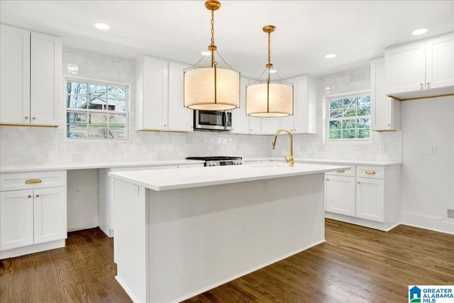 534 LINDEN STREET, Trussville, AL 35173