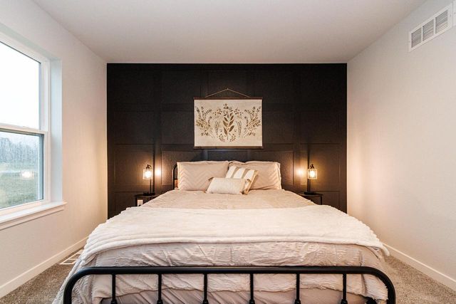 N162W21966 Poppy ROAD, Jackson, WI 53037