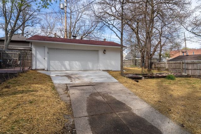 806 E Olive Street, Bloomington, IL 61701