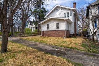 806 E Olive Street, Bloomington, IL 61701