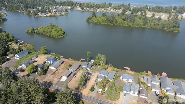 544 Mt Olympus Avenue SE, Ocean Shores, WA 98569