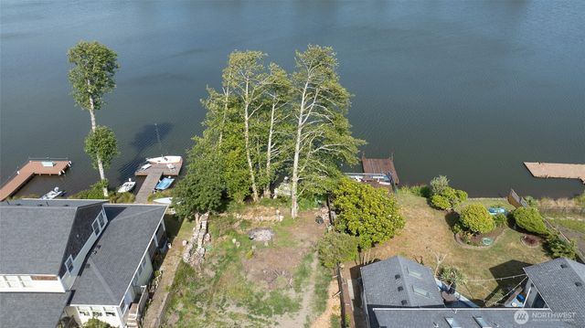 544 Mt Olympus Avenue SE, Ocean Shores, WA 98569