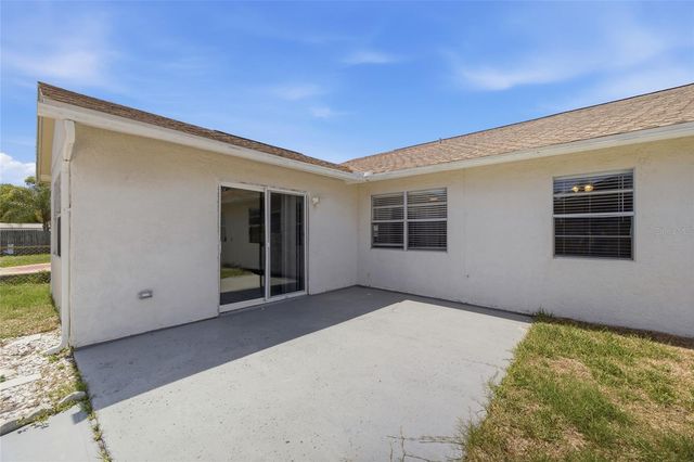 7955 ADELAIDE LOOP, New Port Richey, FL 34655