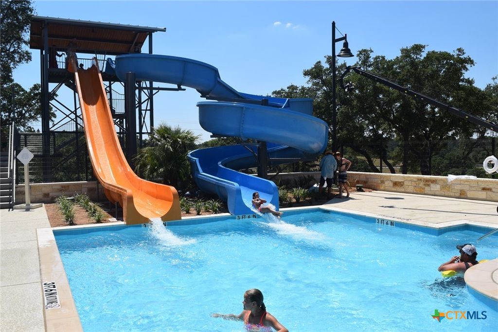 Image 37 of property listing at 212 Menlo Bend, Liberty Hill, TX 78642