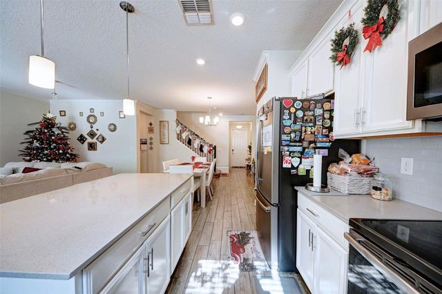 8506 WINGFOOT ROAD, Davenport, FL 33896