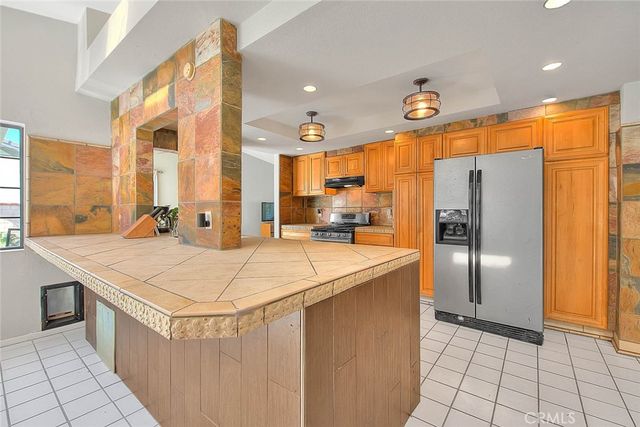 24224 High Knob, Diamond Bar, CA 91765