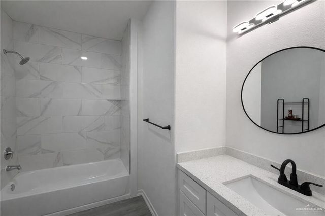 309 Felicidad Avenue, Donna, TX 78537