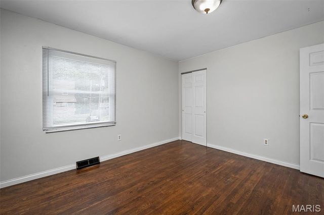 2119 Linnus Drive, High Ridge, MO 63049